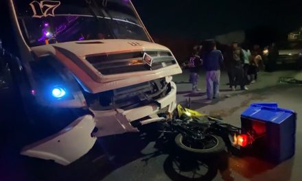 Padre e hija resultan heridos en accidente de moto en Saltillo