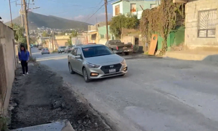 Piden vecinos de la colonia Mirador retirar piedras de las calles