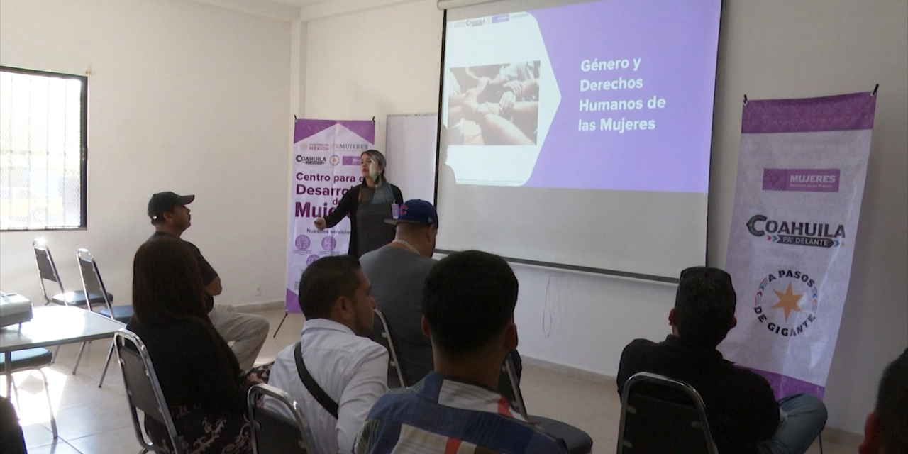 Capacitan a choferes para un transporte seguro para las mujeres en Ramos Arizpe