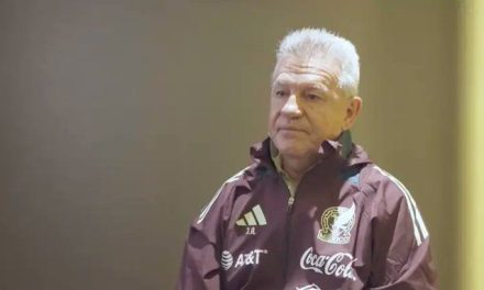 Hospitalizan a Javier Aguirre previo al duelo de México contra Estados Unidos