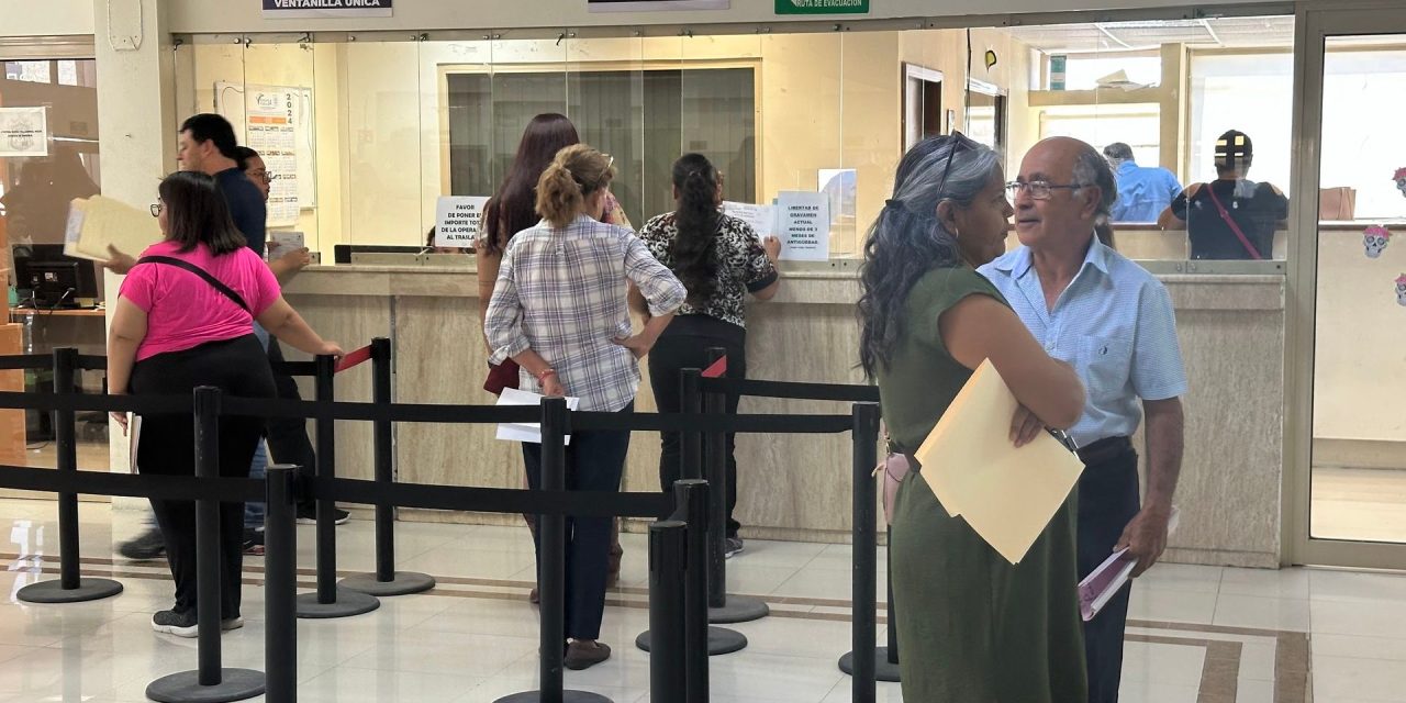 Monclovenses aprovechan descuentos en trámites