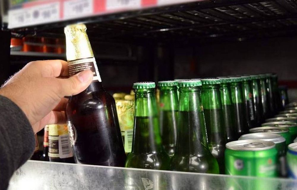 Analizarán extensión de horario de venta de alcohol