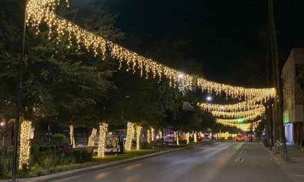 Instalarán 26 mil metros de luces navideñas en vialidades de Torreón