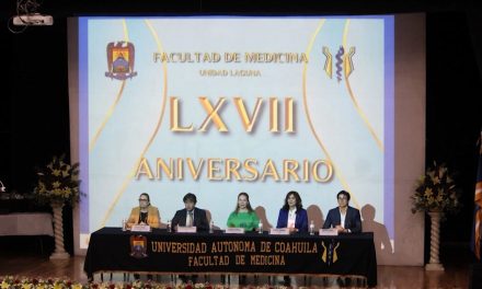Celebra la Facultad de Medicina Unidad Laguna su aniversario 67