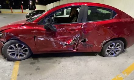 Accidente vehicular sobre Paseo de la Reforma