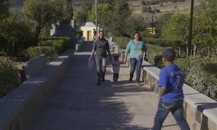 Alertan en Arteaga sobre fraudes en la venta de terrenos en el Pueblo Mágico