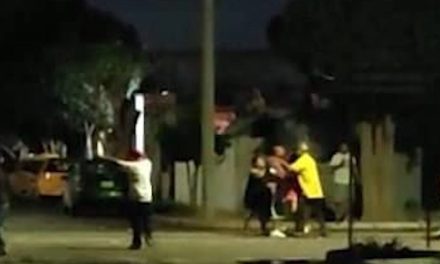 Asesinan a dos hombres tras riña callejera en Torreón