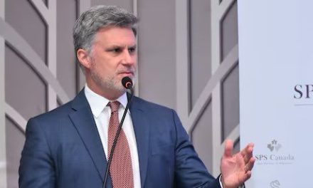 Canadá designa a Cameron MacKay como nuevo Embajador en México