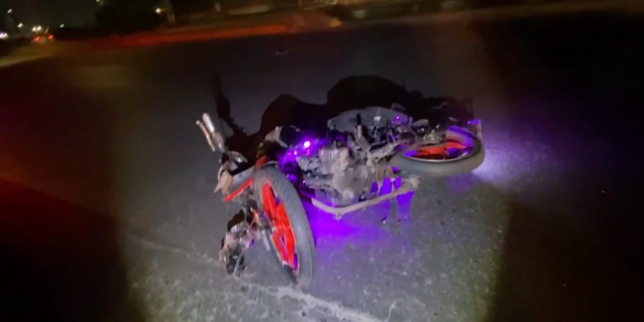 Dos menores terminan heridos tras accidente de moto en Saltillo