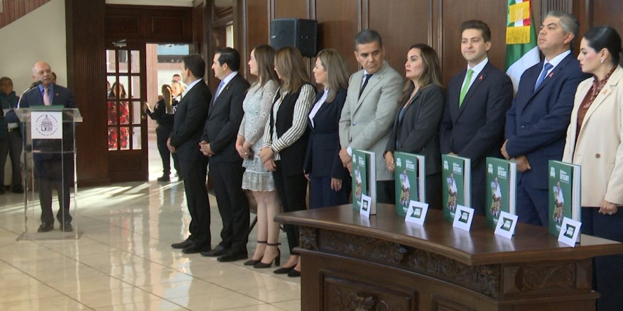 Entregan a los diputados copia del 1er informe