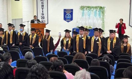Realizan graduación del CAED de Sabinas