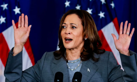 Kamala Harris lidera intención de voto entre latinos en estados clave