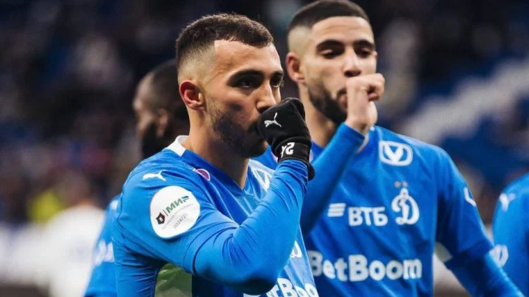 Con doblete y golazo, Luis Chávez brilla en triunfo del Dinamo de Moscú