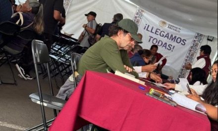 Gabriel Quadri solicita pensión de adulto mayor y desata polémica en redes sociales