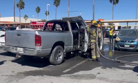 Se incendian vehículos casi de forma simultánea en Saltillo