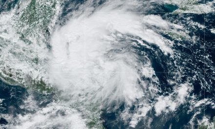 Tormenta Tropical Sara tocará tierra en la Península de Yucatán