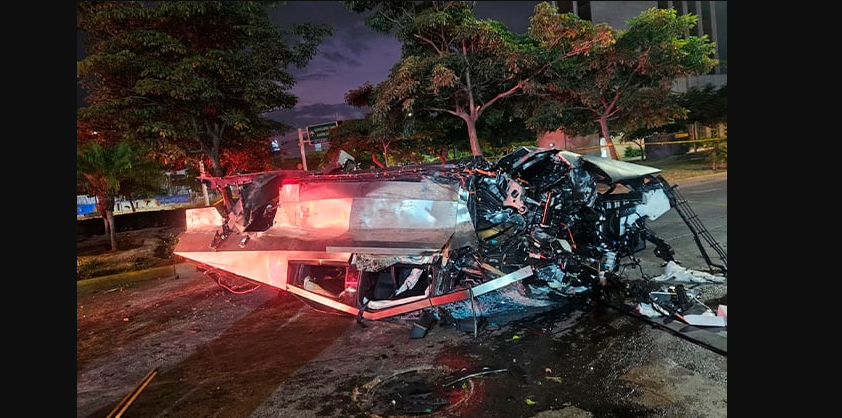 Accidente de Tesla Cybertruck en Guadalajara deja a una joven grave
