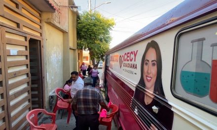 Consultorio móvil llega a colonia El Salvador