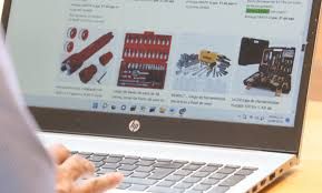 FGR investiga contrabando y fraude fiscal de 24 empresas que operan en plataformas digitales