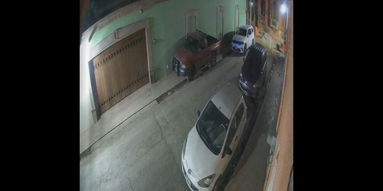 ¡Se cayó!  Obispo Raúl Vera López sufre caída en obras del Centro de Saltillo
