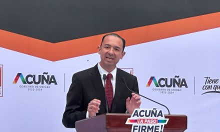 Emilio de Hoyos rinde su tercer informe