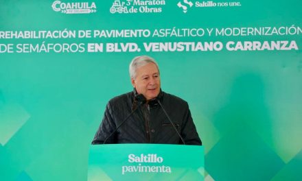 Chema Fraustro entrega rehabilitación del bulevar V. Carranza 
