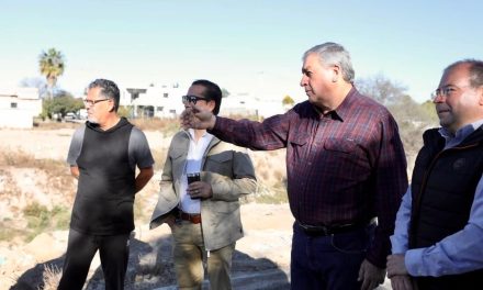 Entrega Chema Fraustro trabajos de rehabilitación vial