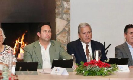 Reconoce Consejo de Agsal a Chema Fraustro