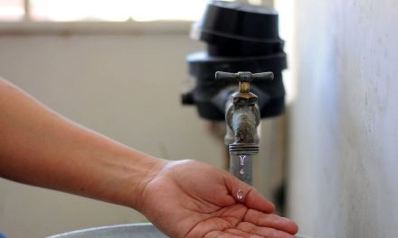 Simas Torreón no encuentra evidencia de agua contaminada