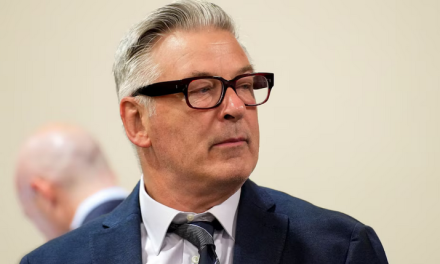 Retiran apelación en caso de Alec Baldwin por muerte en el set de ‘Rust’
