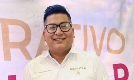 Alertan a padres para no caer en fraudes en trámite de becas