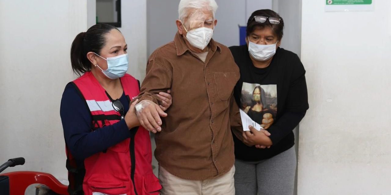 Vuelven a Acuña pacientes tras cirugías de cataratas