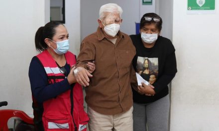 Vuelven a Acuña pacientes tras cirugías de cataratas