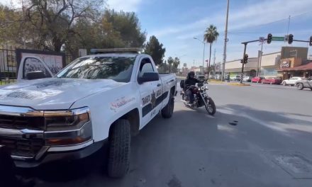Cobarde automovilista arrolla a joven y huye en Saltillo
