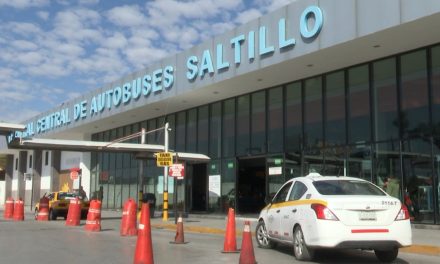 Durante las vacaciones hay descuentos a estudiantes en la Central de Autobuses