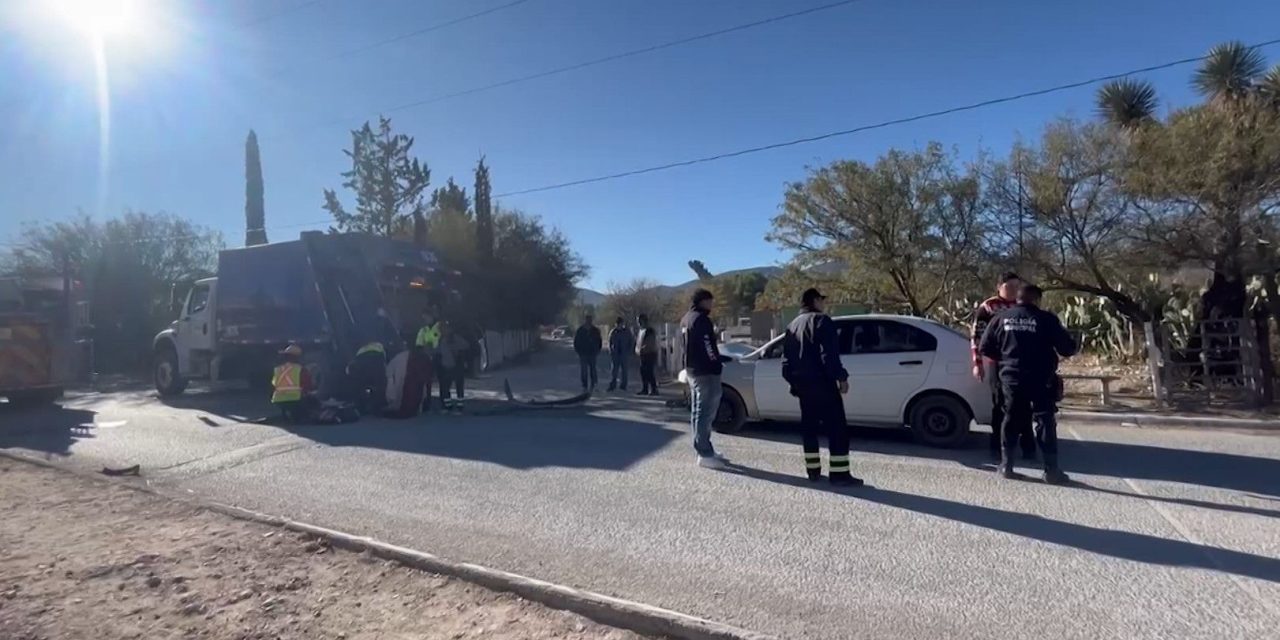 Ebrio prensa a trabajador municipal tras accidente en Saltillo