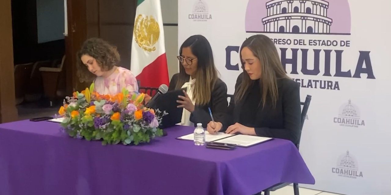 Firman convenio para erradicar embarazos en adolescentes en Coahuila