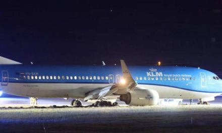 Otro accidente de avión… Aterrizaje de emergencia en Noruega: vuelo de KLM se sale de la pista sin víctimas graves