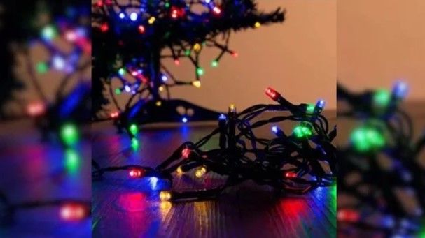 Menor muere electrocutado al intentar encender las luces de un árbol de Navidad en Paraguay