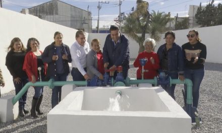 Entrega Chema Morales pozo en La Loma