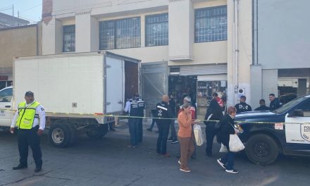 Realizan operativos en tiendas chinas de Saltillo
