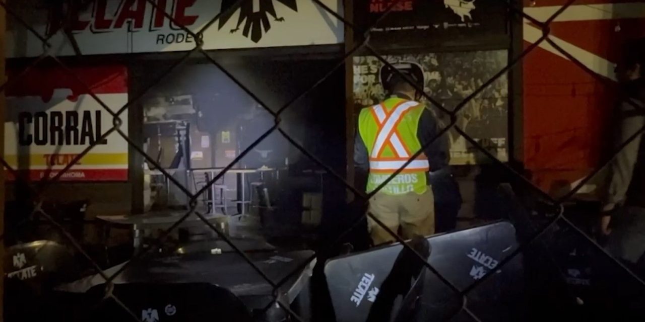 Voraz Incendio en el Bar Oklahoma al norte de Saltillo