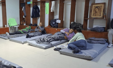 Trasladan a cinco personas a refugio temporal en Sabinas por bajas temperaturas