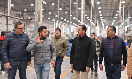 Lleva alcalde de Acuña ‘Por Amor a Tu Chamba’ a industrias