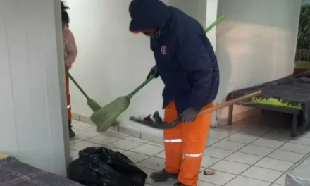 Mantienen limpieza en albergues de Torreón para brindar espacios seguros