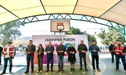 Román Cepeda entrega techumbre y apoyos para mitigar el frío