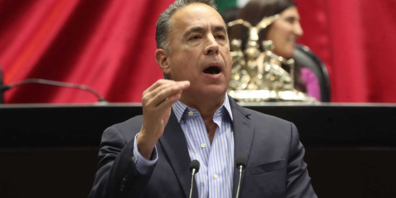 La gasolina sigue subiendo; Morena te mintió: Guillermo Anaya
