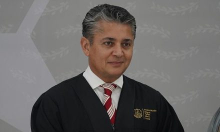 Presenta Miguel Mery Ayup informe anual de actividades