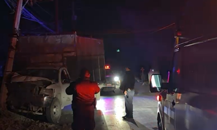 Saltillo: Provoca apagón tras choque; sufre presunta falla en los frenos