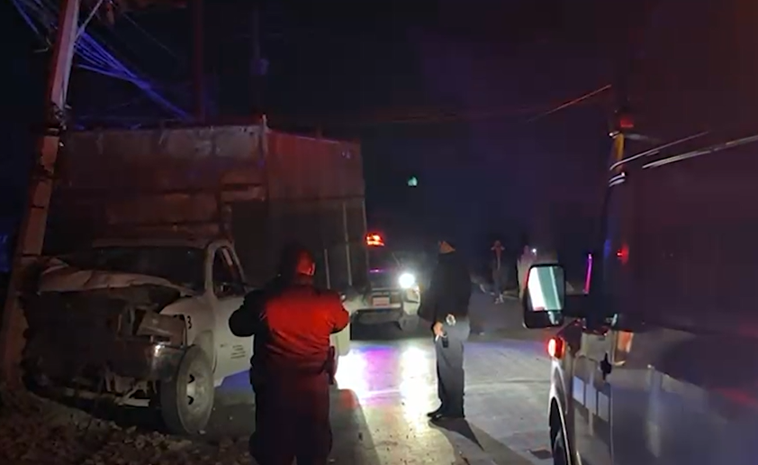 Saltillo: Provoca apagón tras choque; sufre presunta falla en los frenos